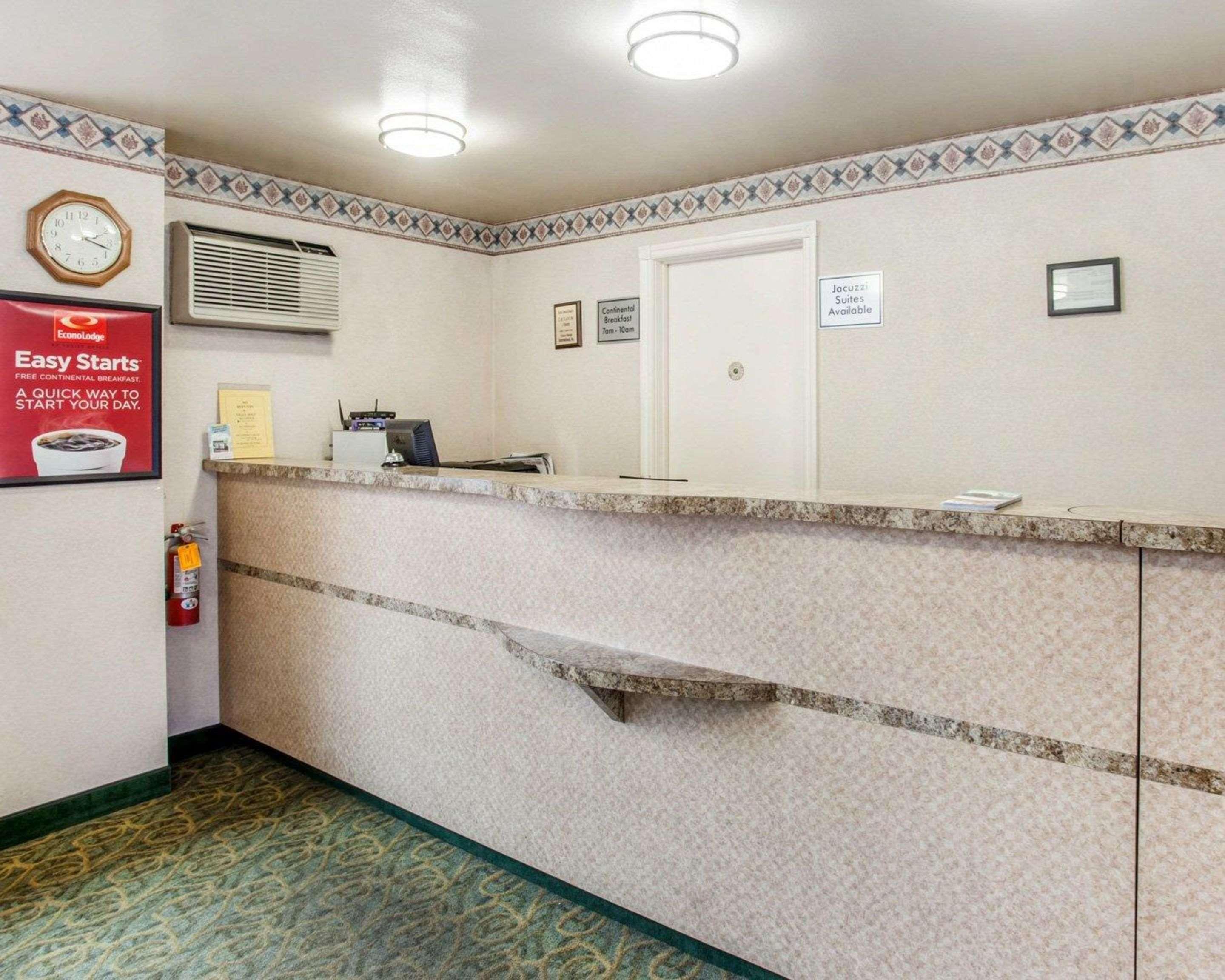 Econo Lodge Vancouver Extérieur photo