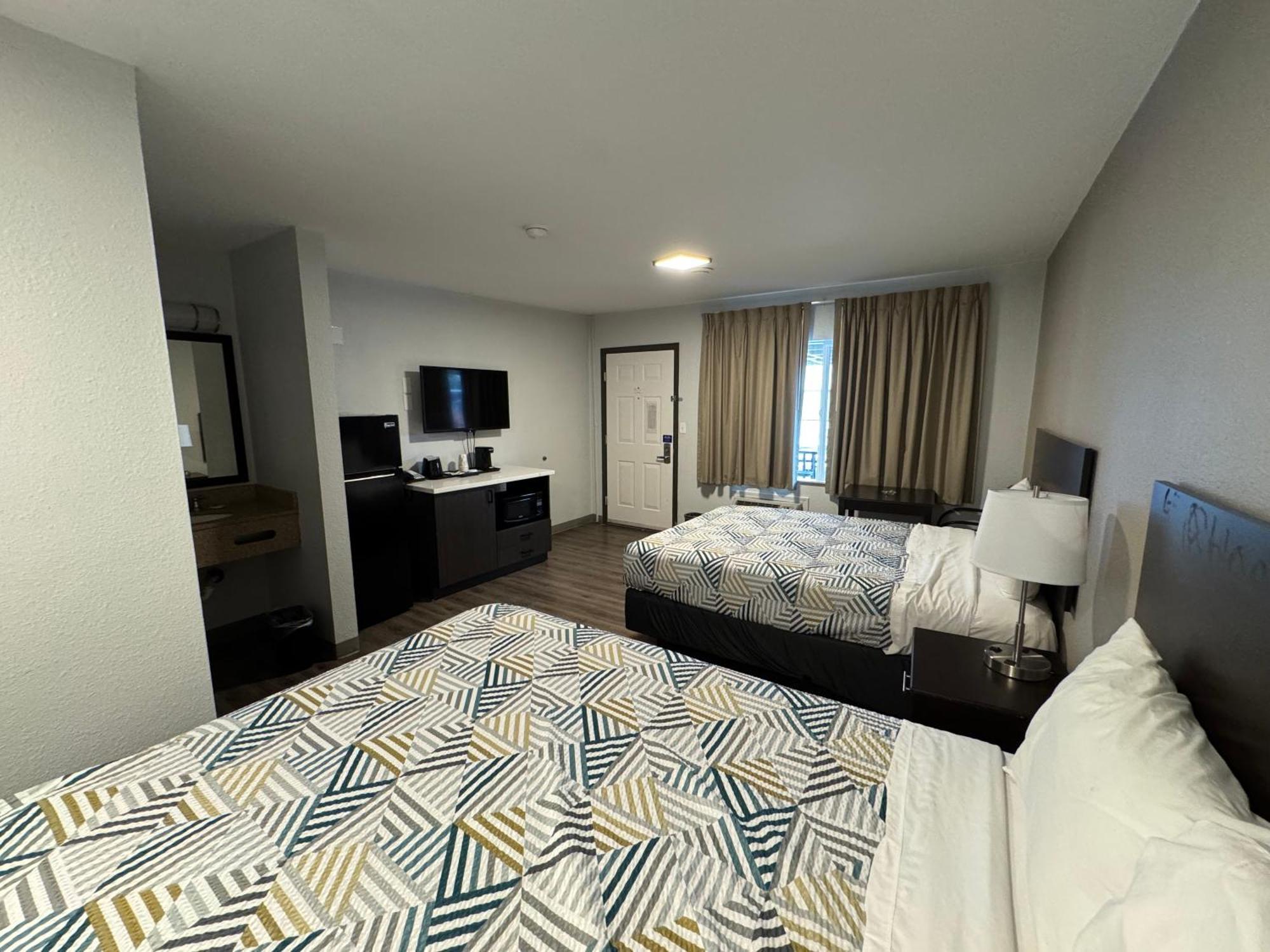Econo Lodge Vancouver Extérieur photo
