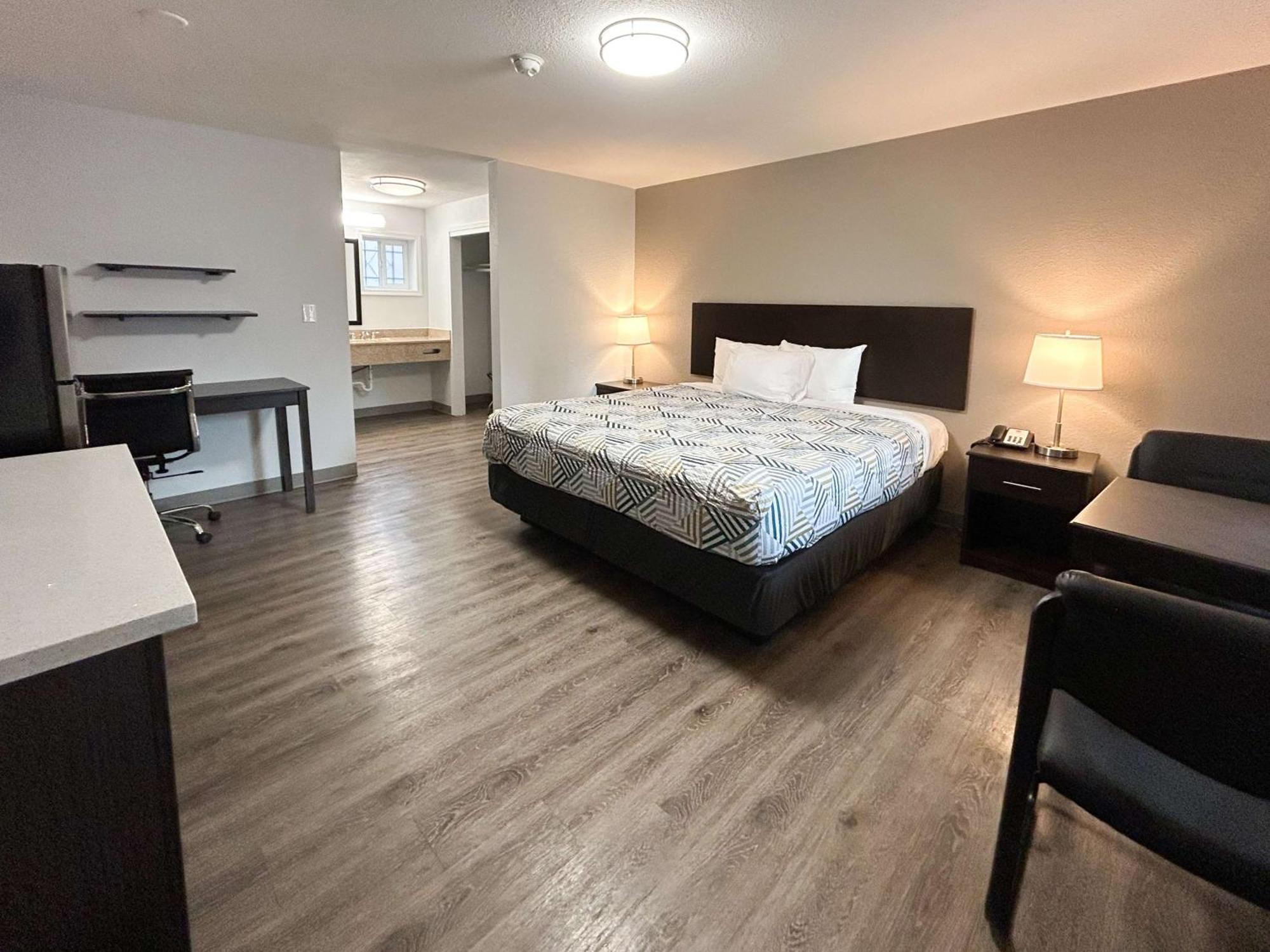 Econo Lodge Vancouver Extérieur photo